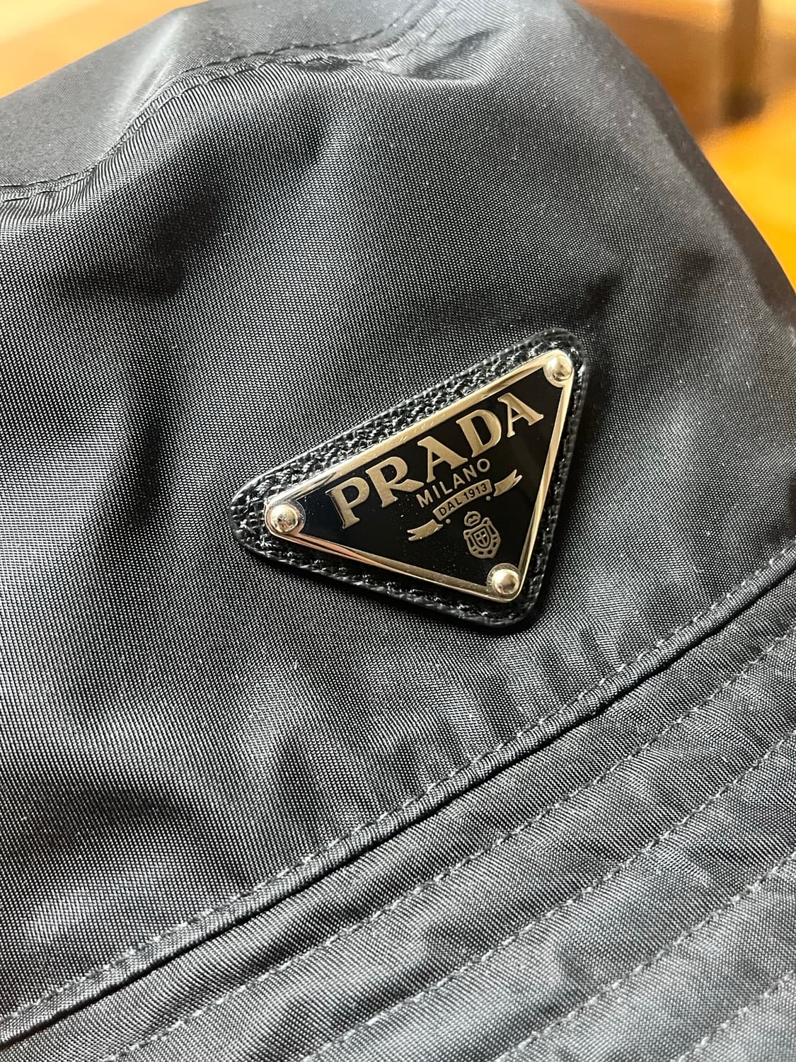 프라다 리나일론 버킷햇 L 상품이미지2