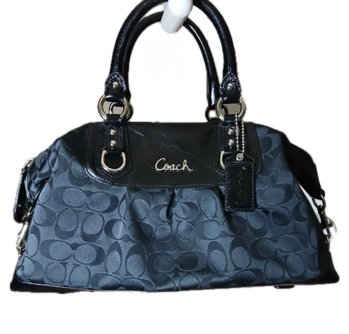 코치 시그니처 토트백 상품이미지1