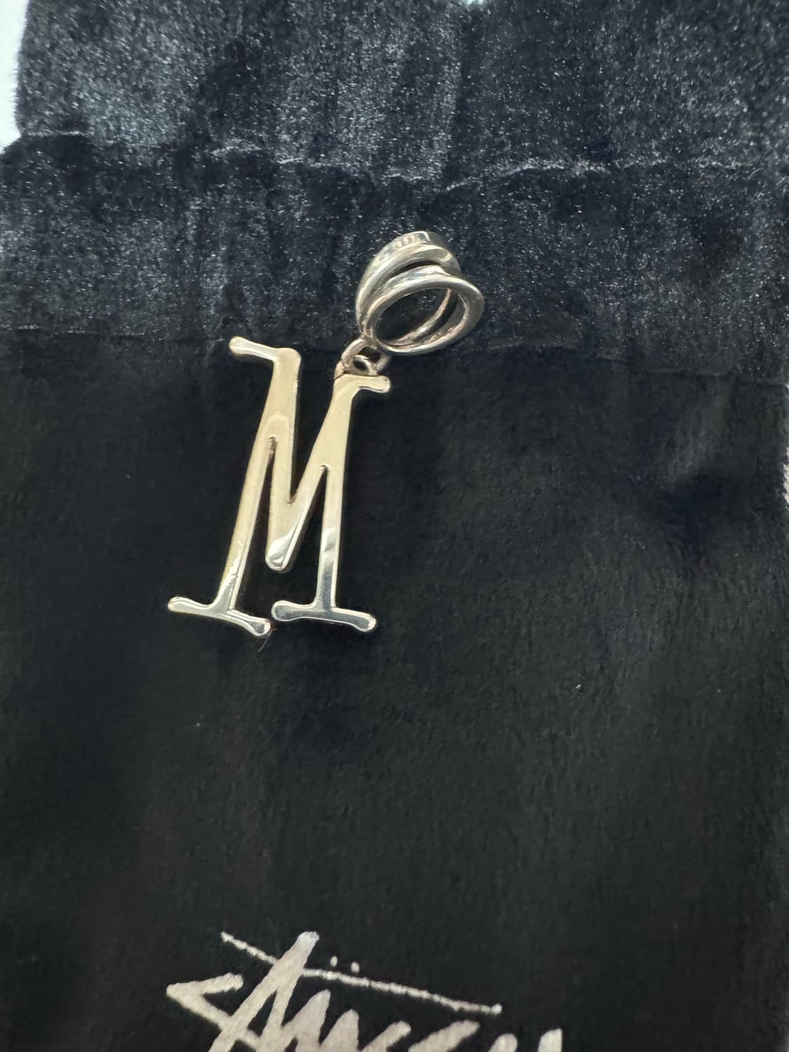 스투시 알파벳 팬던트 판매합니다! 상품이미지3