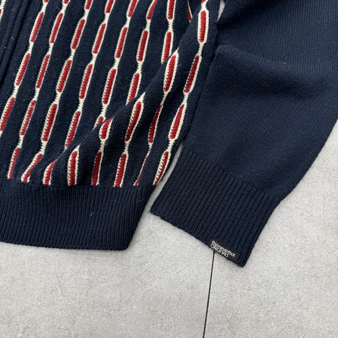 디스이즈네버댓 니트집업 상품이미지3