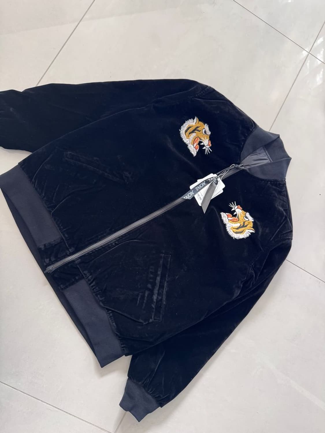 REVERSIBLE DOWN JACKET 리버시블 다운 재킷  상품이미지6