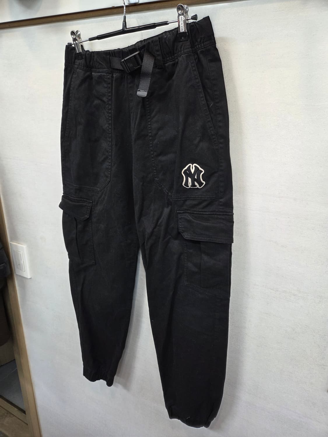 엠엘비 뉴욕양키즈 벨티드 카고 코튼 조거팬츠 xs 상품이미지4