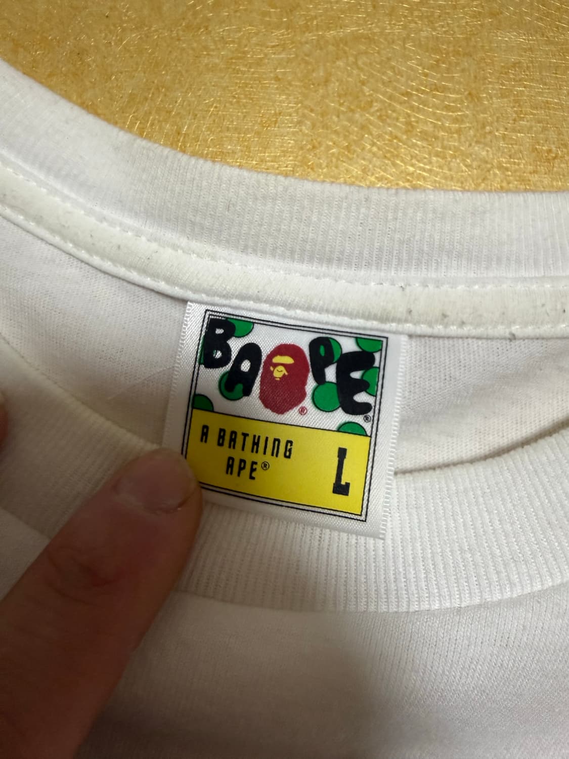 베이프 반팔티 팝니다 상품이미지2