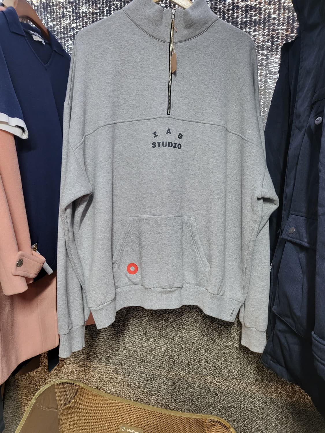 아이앱x 현대모비스 집업 맨투맨 상품이미지1