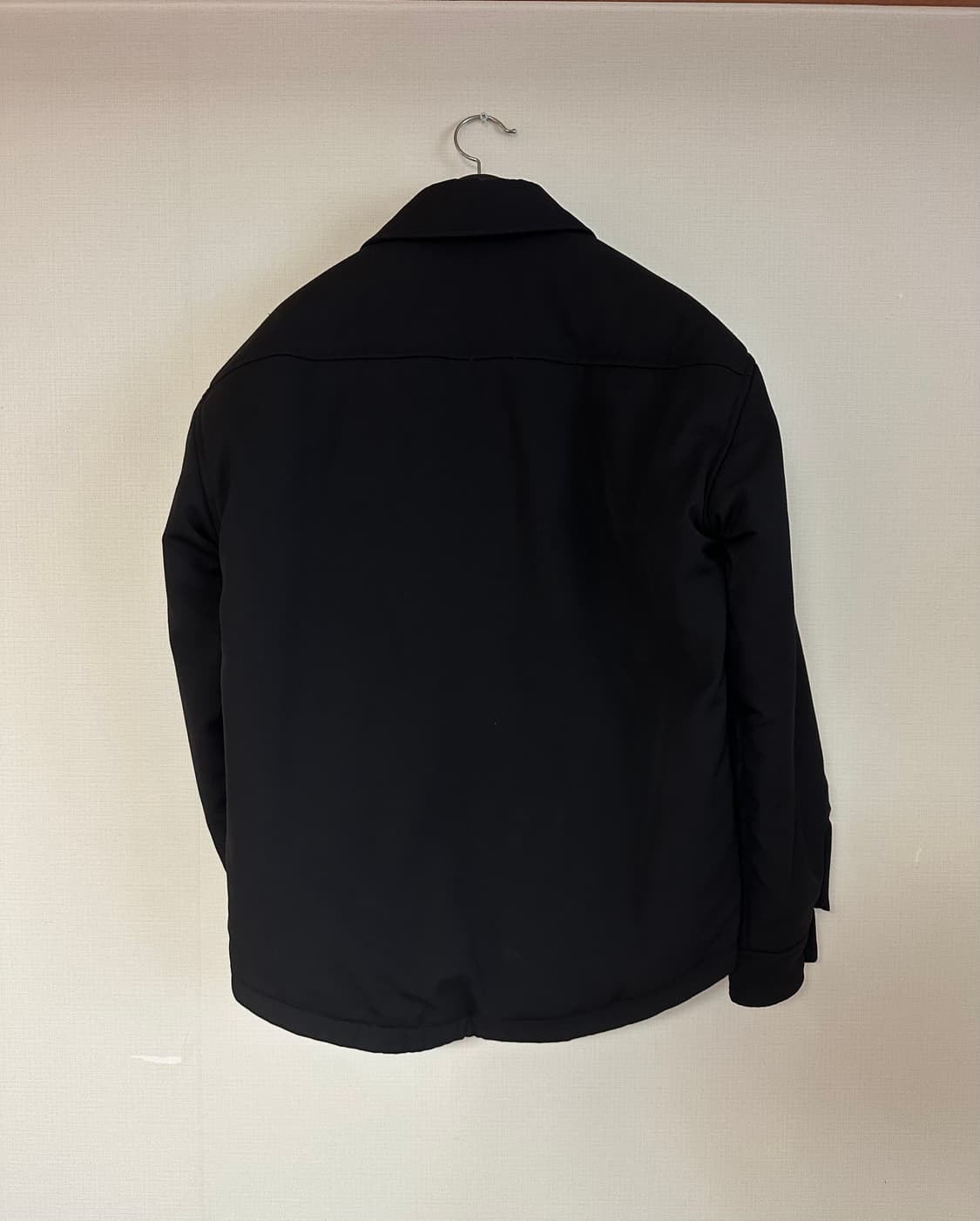 [48] 23SS 자크뮈스 로고 패딩 셔츠 상품이미지2