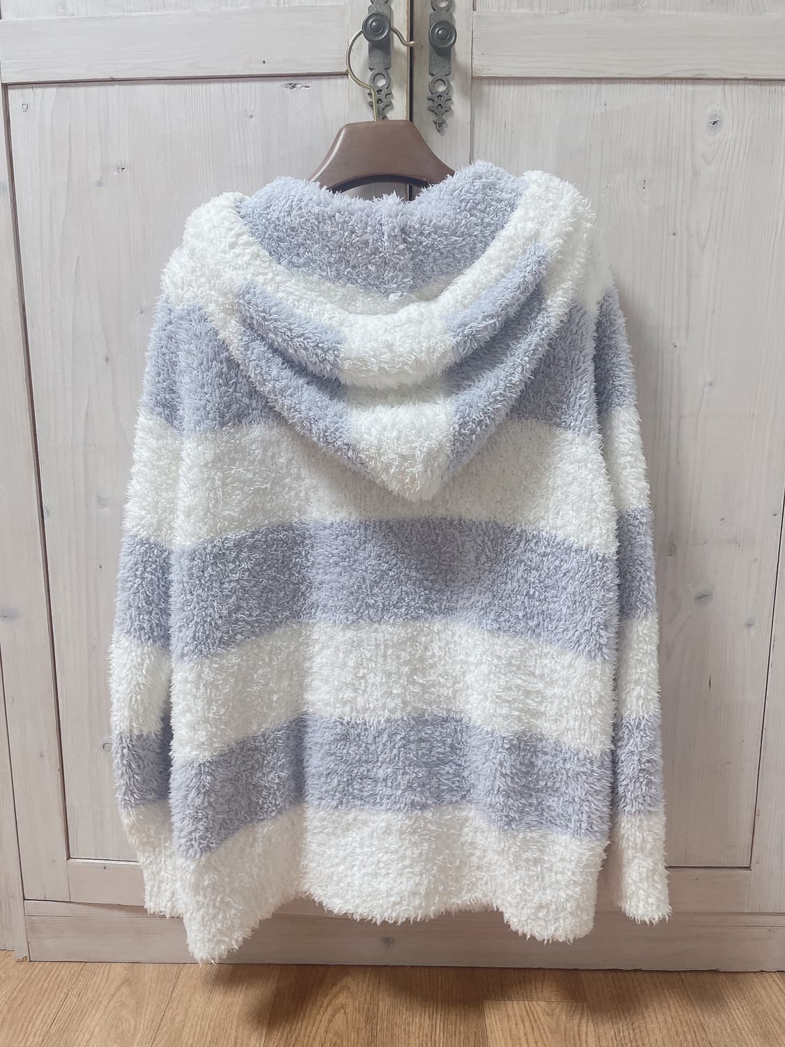 젤라또피케 2024 스트라이프 라벤더 화이트 집업 후드 니트 잠옷 상품이미지2