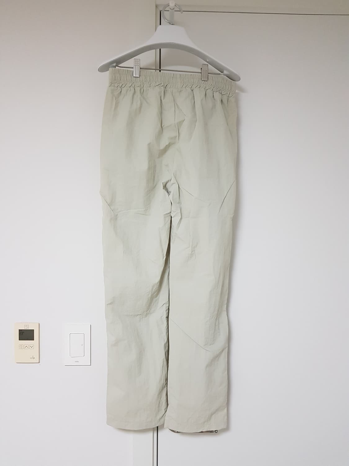 [L/4] 클라코 나일론 사이드 지퍼 팬츠 상품이미지2