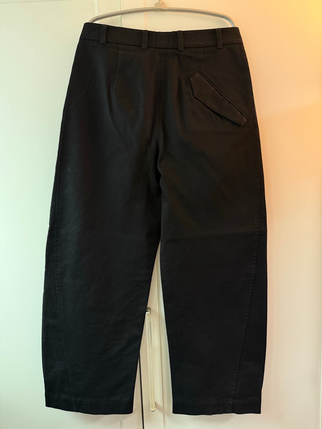 아이엘(Aieul) 커브드 트라우저 블랙 48사이즈 상품이미지3