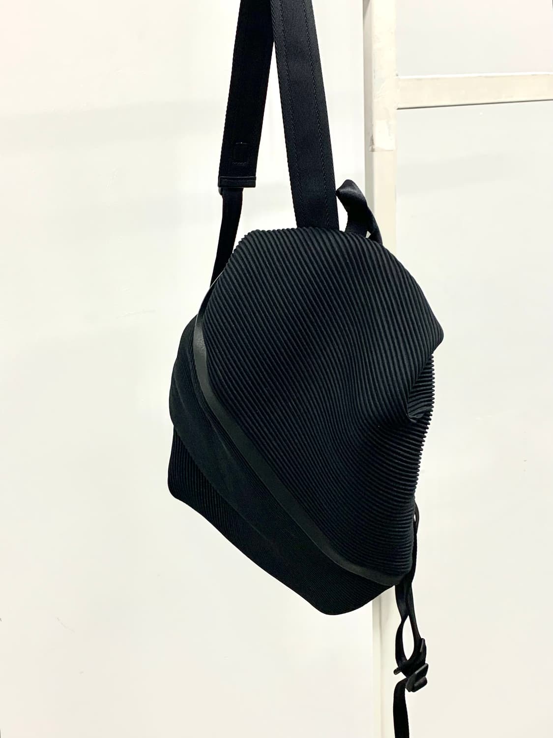 PLEATS PLEASE ISSEY MIYAKE_Bias Backpack 상품이미지8