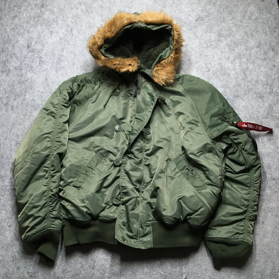 알파 인더스트리 N-2B 플라이트 붐버 자켓 그린 상품이미지1