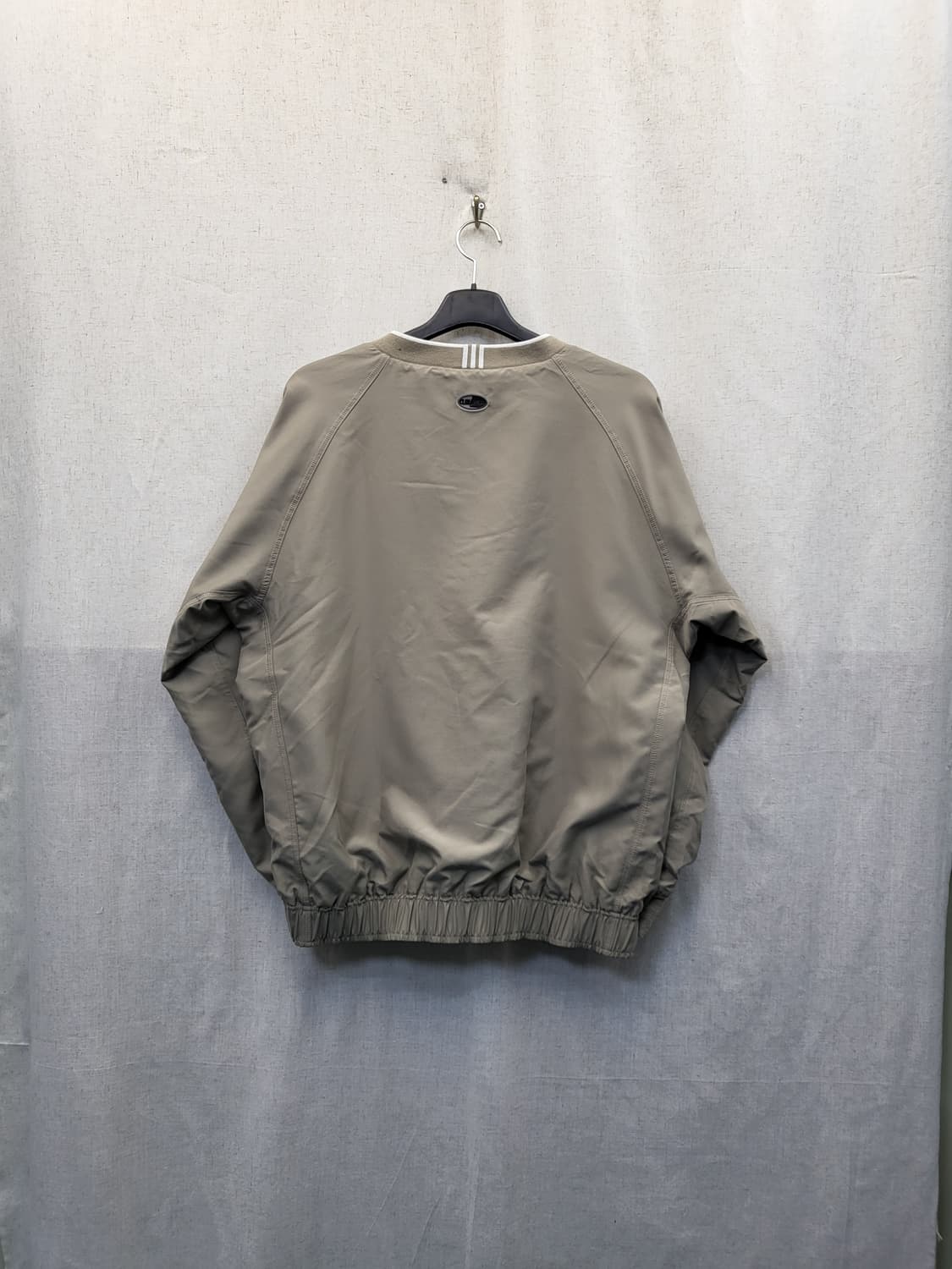 아디다스 브이넥 윈드브레이커 상품이미지2