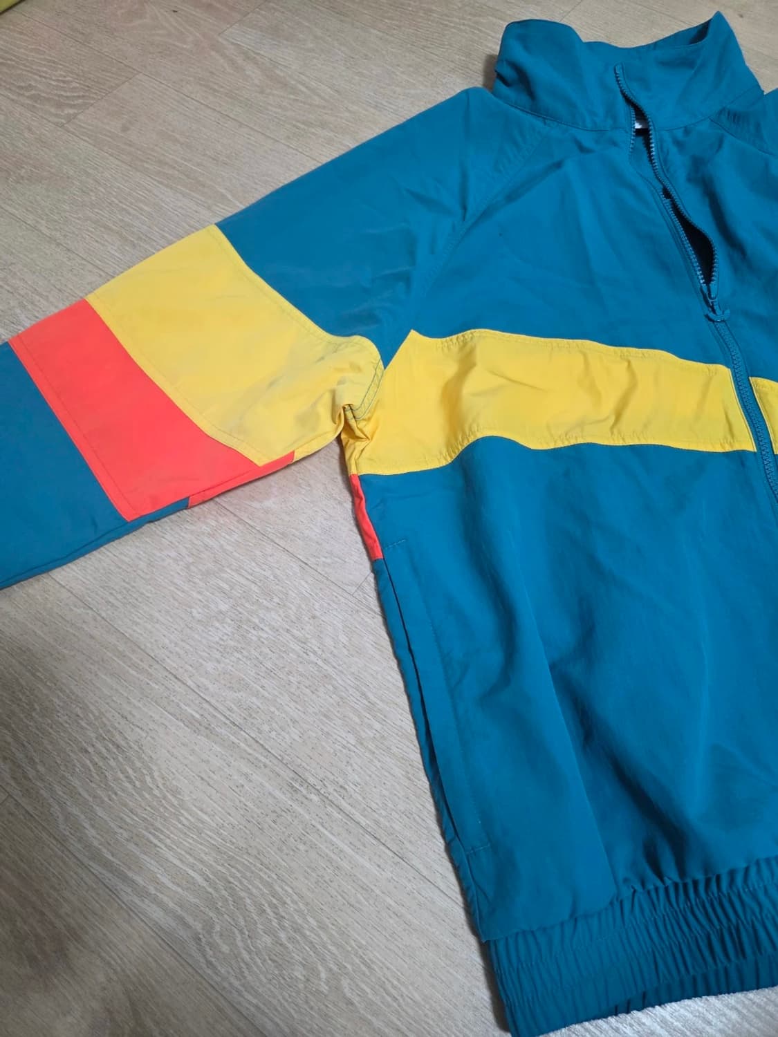 아디다스 컬러블록 오버핏 바람막이 자켓 M 상품이미지8