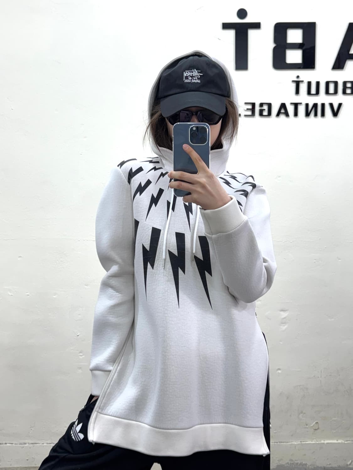 정품 닐바렛 후드티 상품이미지1