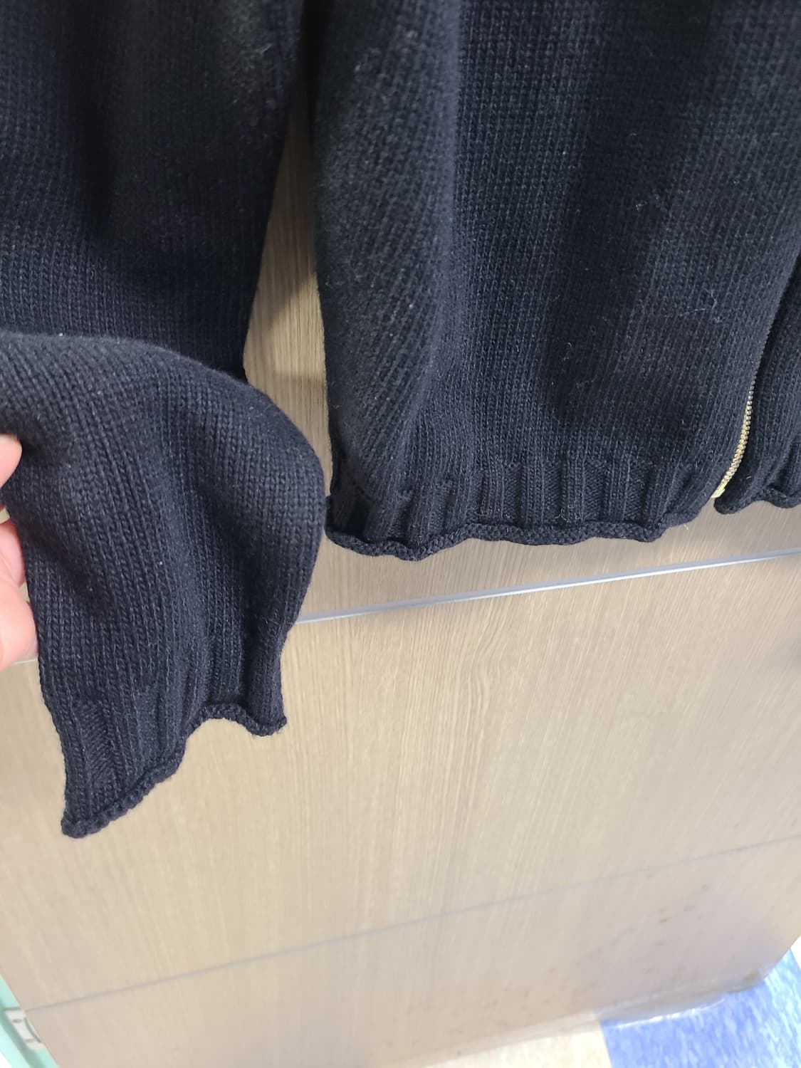 마뗑킴 울캐시미어 가디건  상품이미지3