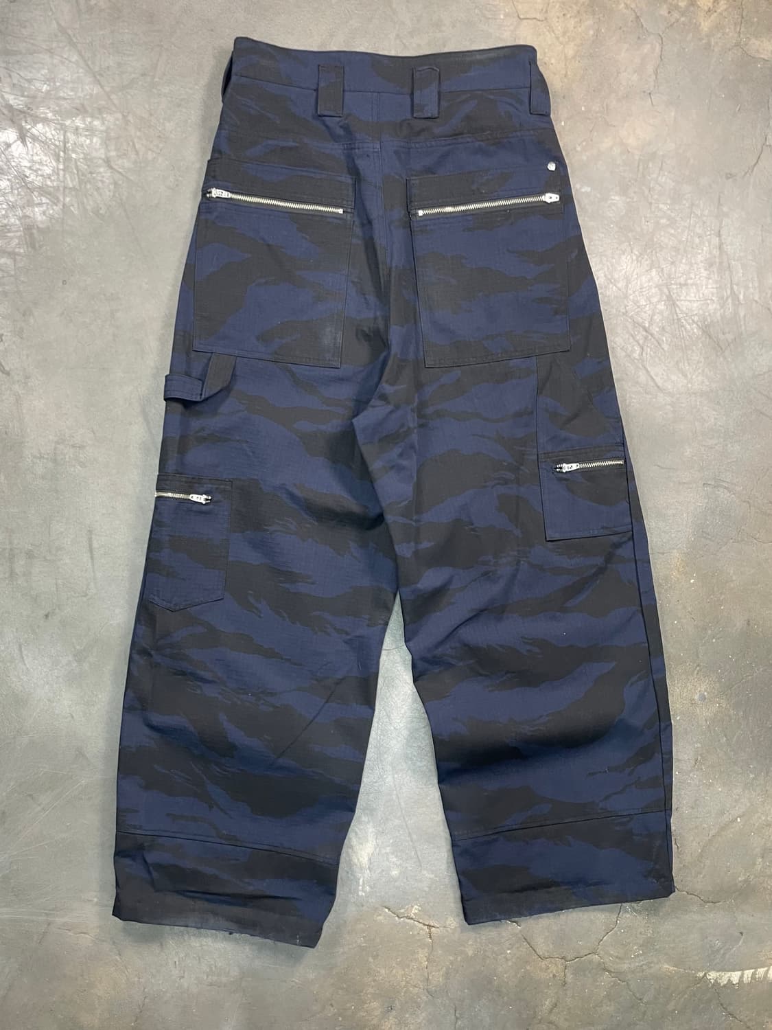 IEY 카모 더블니 카펜터 팬츠 상품이미지3