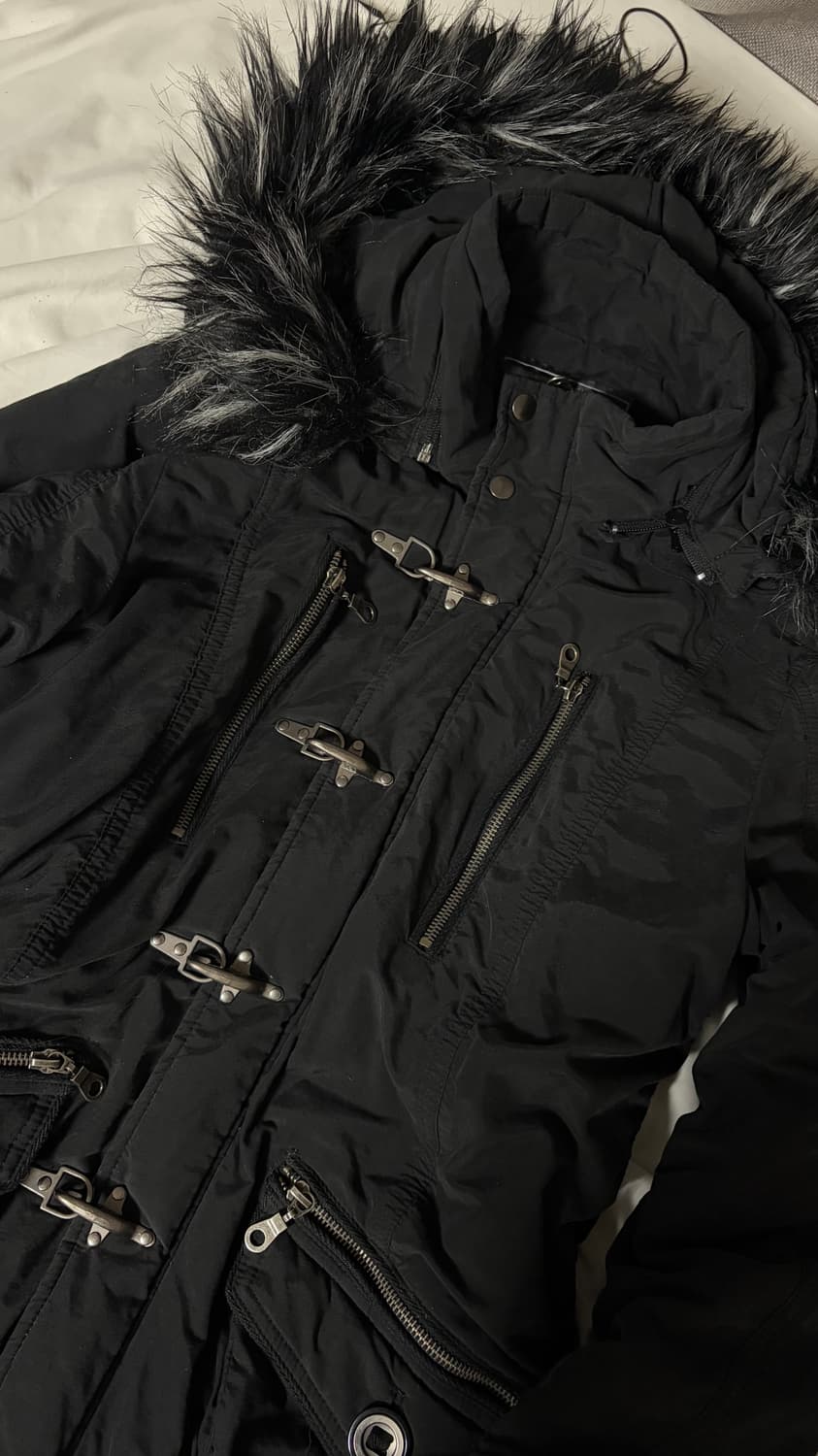 {{이가격엔무조거니야😍😍}}갸루 펑크 하이넥 퍼 블랙 야상 상품이미지3