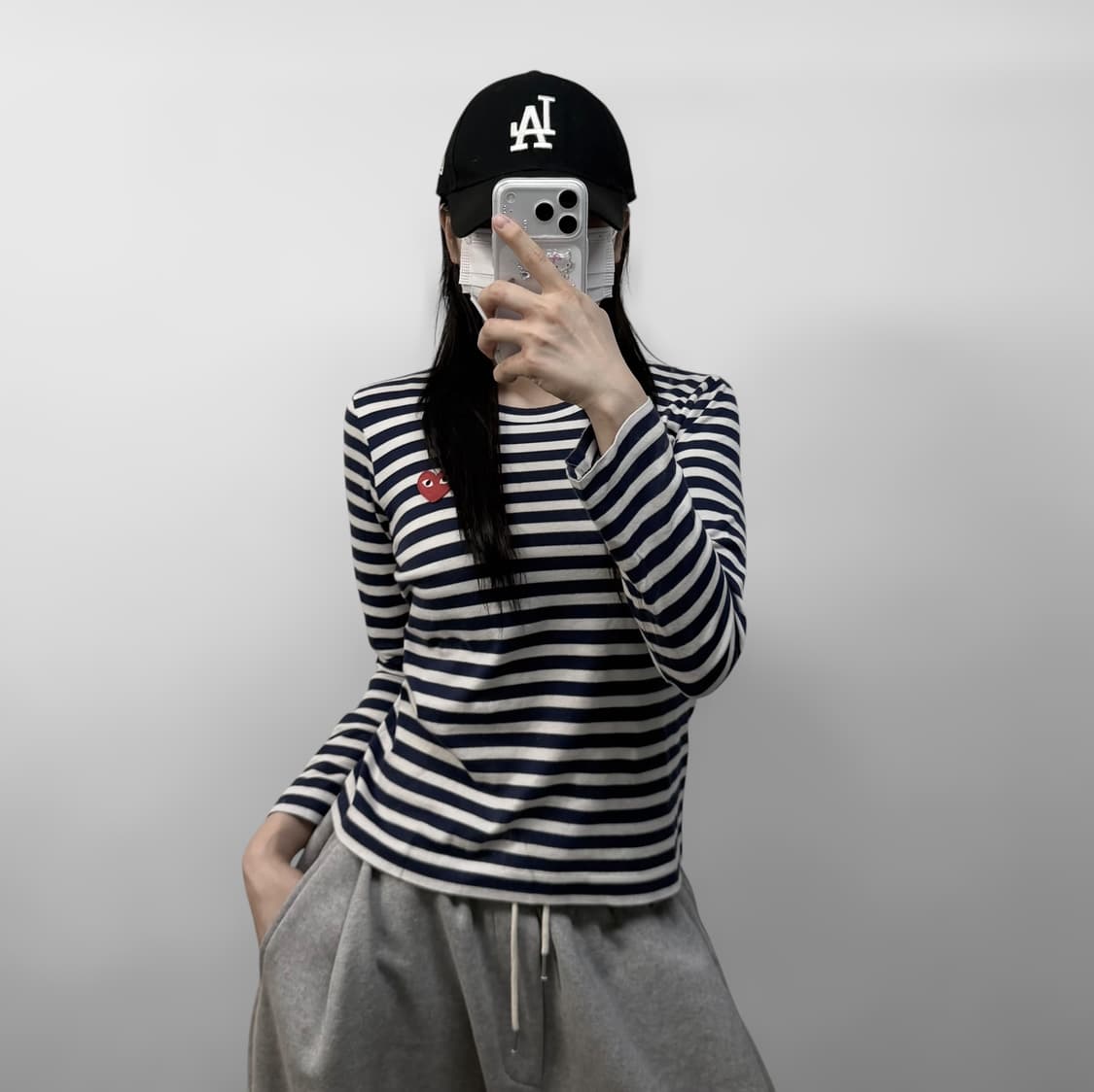 꼼데가르송 하트 와펜 스트라이프 롱슬리브 블루 상품이미지1