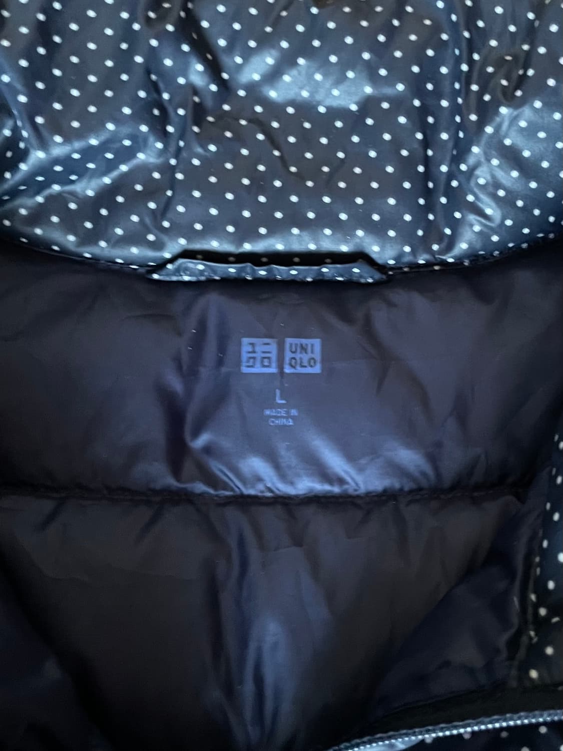 유니클로 도트 경량패딩 상품이미지3
