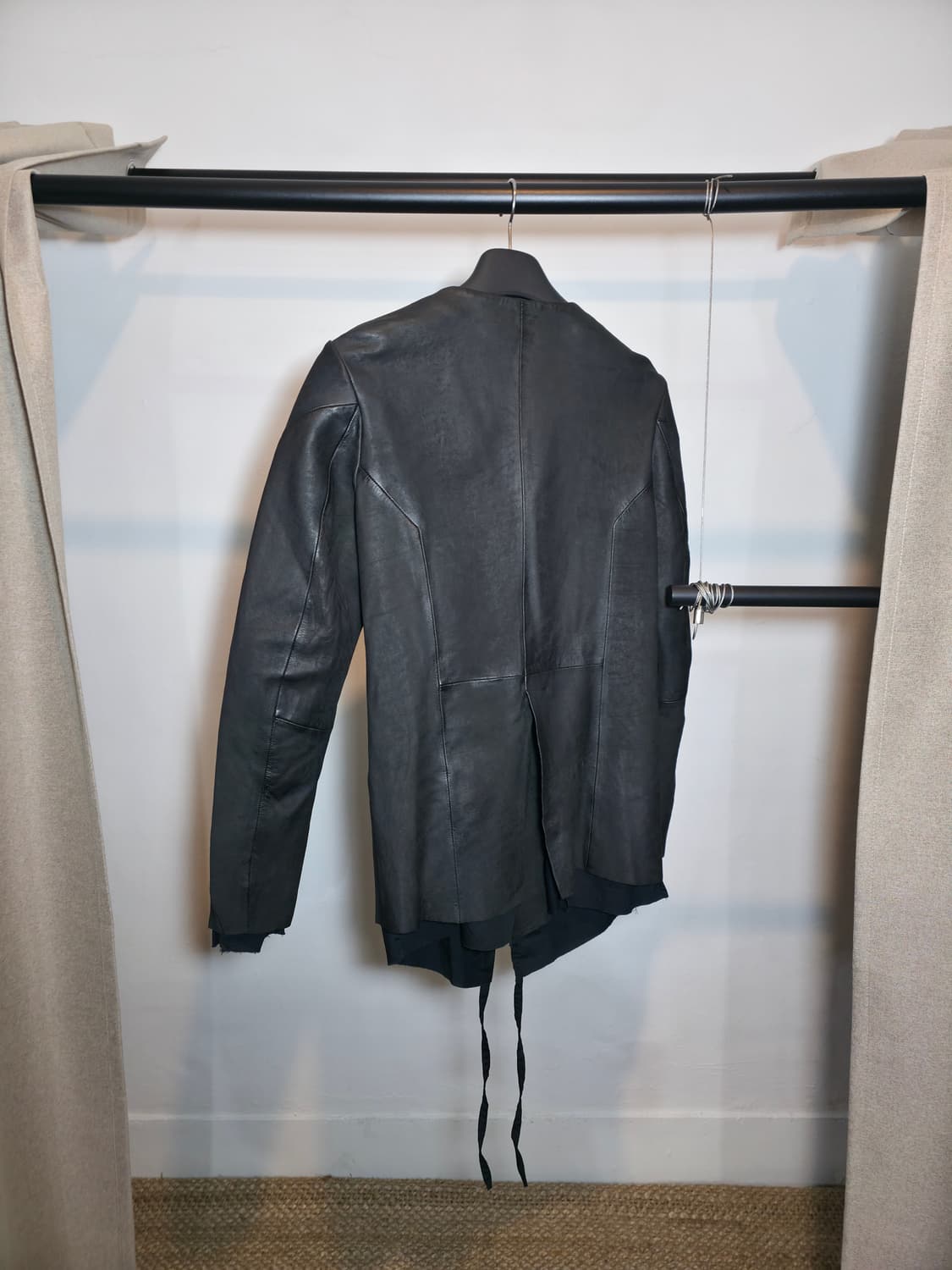 Army of me Layered leather blazer 상품이미지4