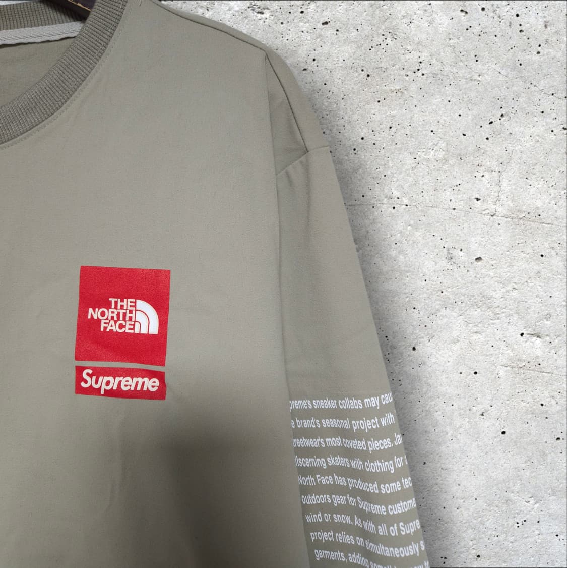 슈프림 X 노스페이스 크루넥 (105/XL) 상품이미지3