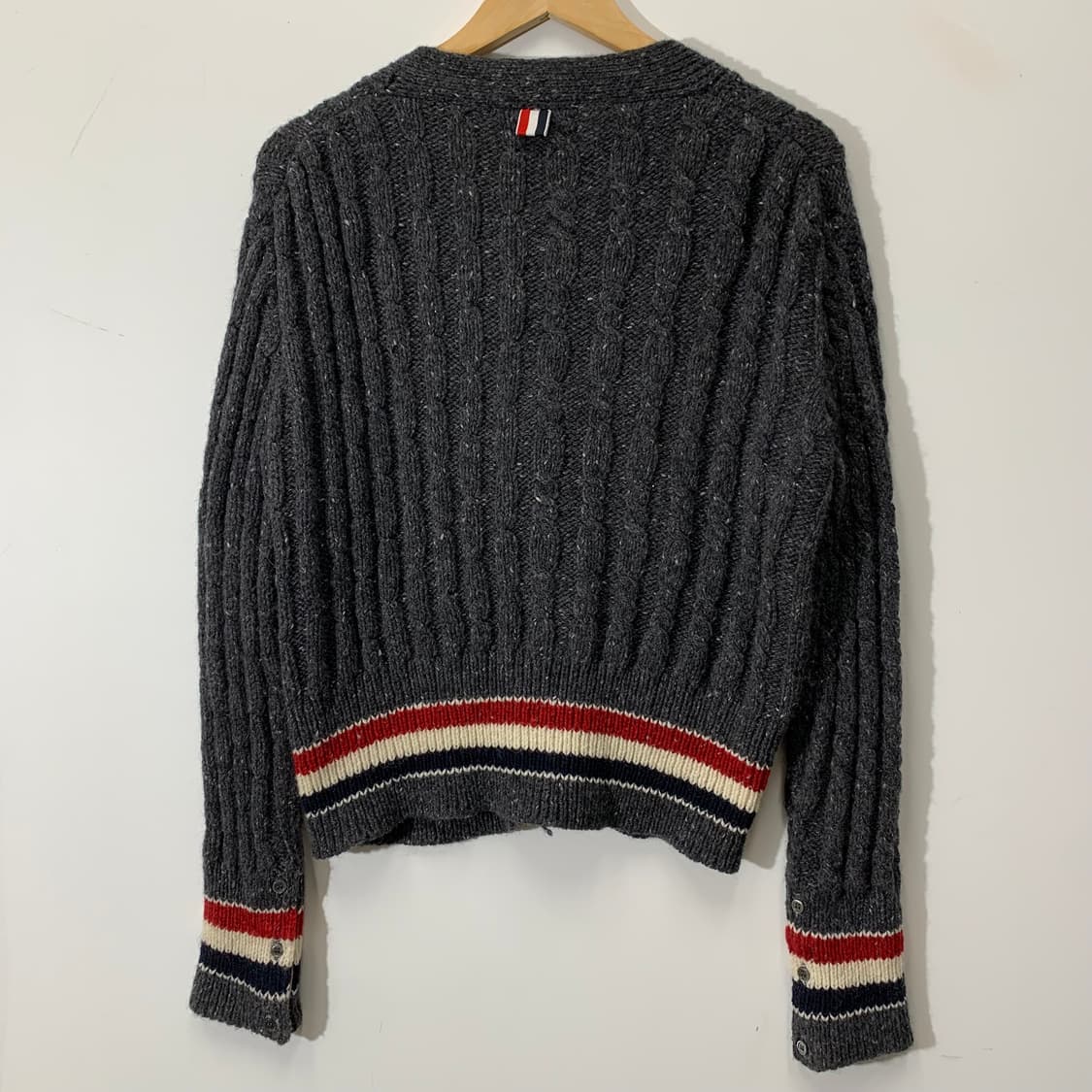 톰브라운 21fw 울 모헤어 슬림핏 가디건 상품이미지5