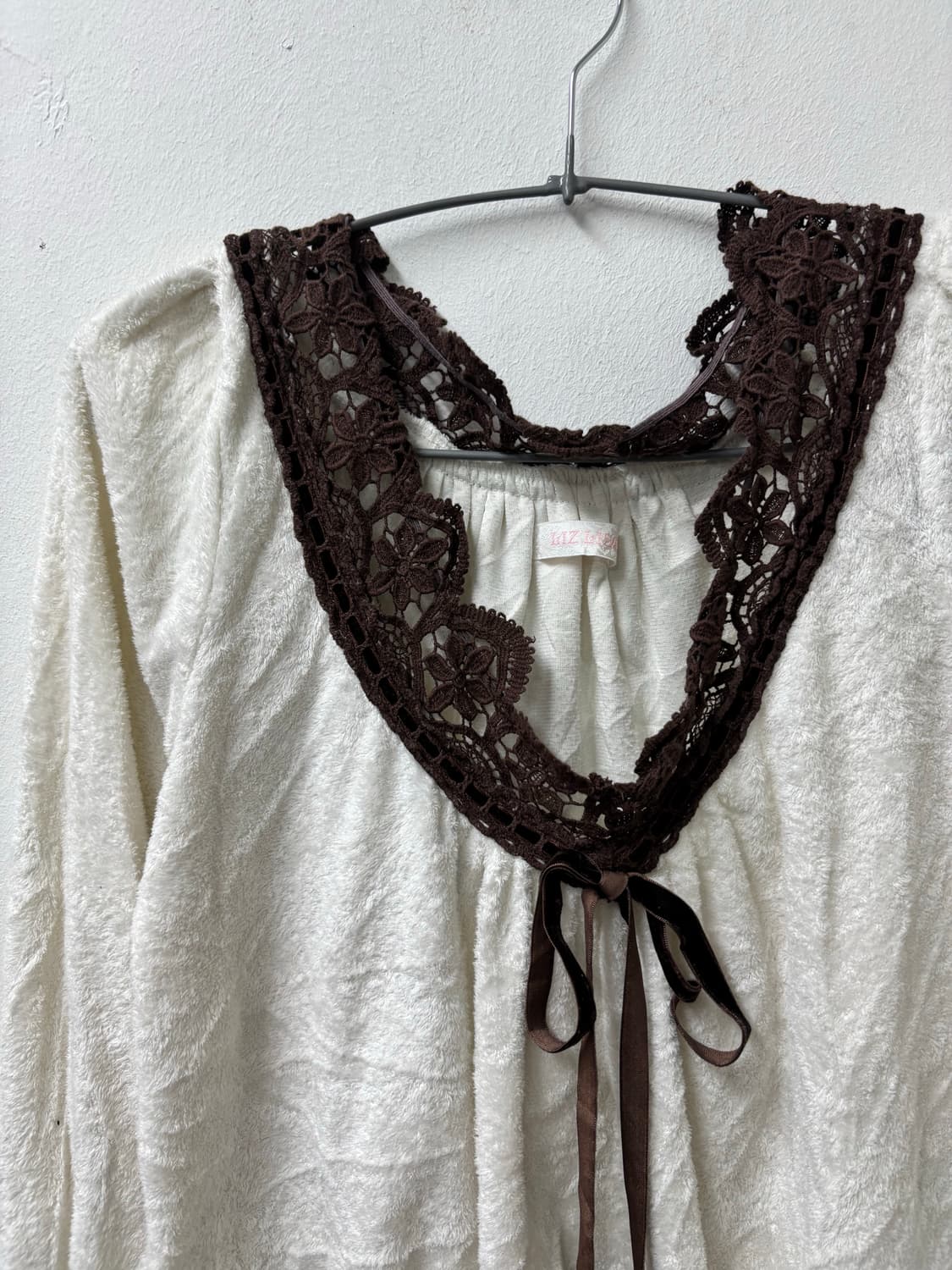 리즈리사 라떼갸루 폼폼 레이스 화이트 원피스 상품이미지2