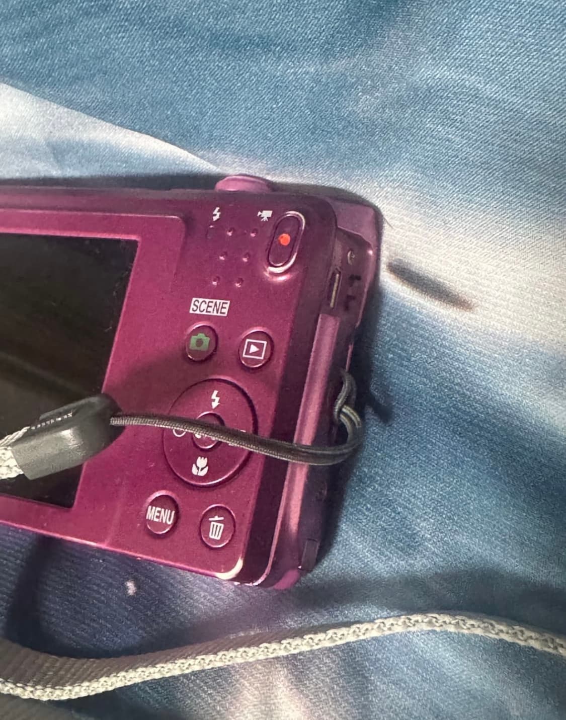 연예인픽) 니콘 쿨픽스 s3700 핑크 카메라🩷 에스파 라이즈 사쿠라 상품이미지3