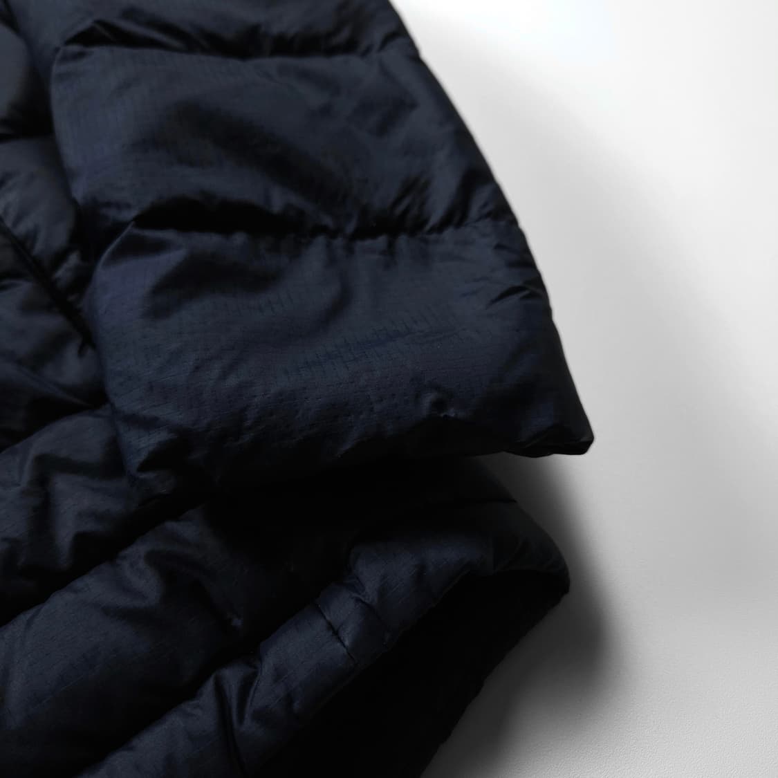 파타고니아 하이로프트 경량 다운 후디 패딩 자켓 상품이미지5