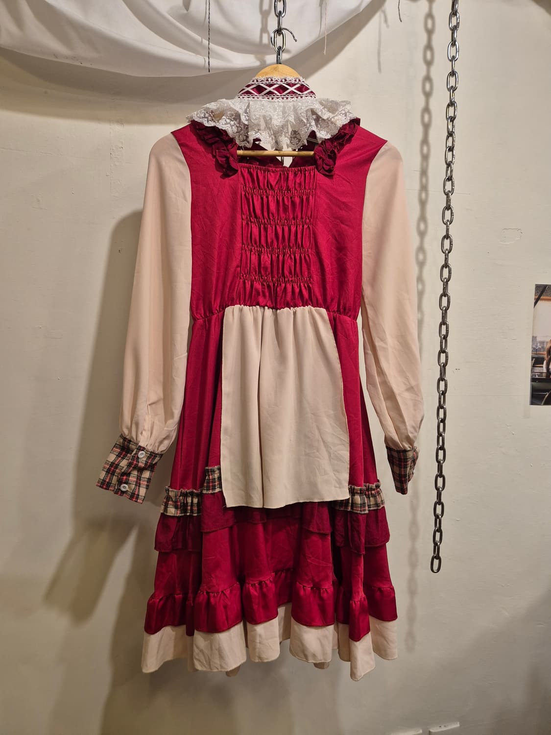 체크 패턴 아일렛 프릴 레드 헤도레 원피스 상품이미지6