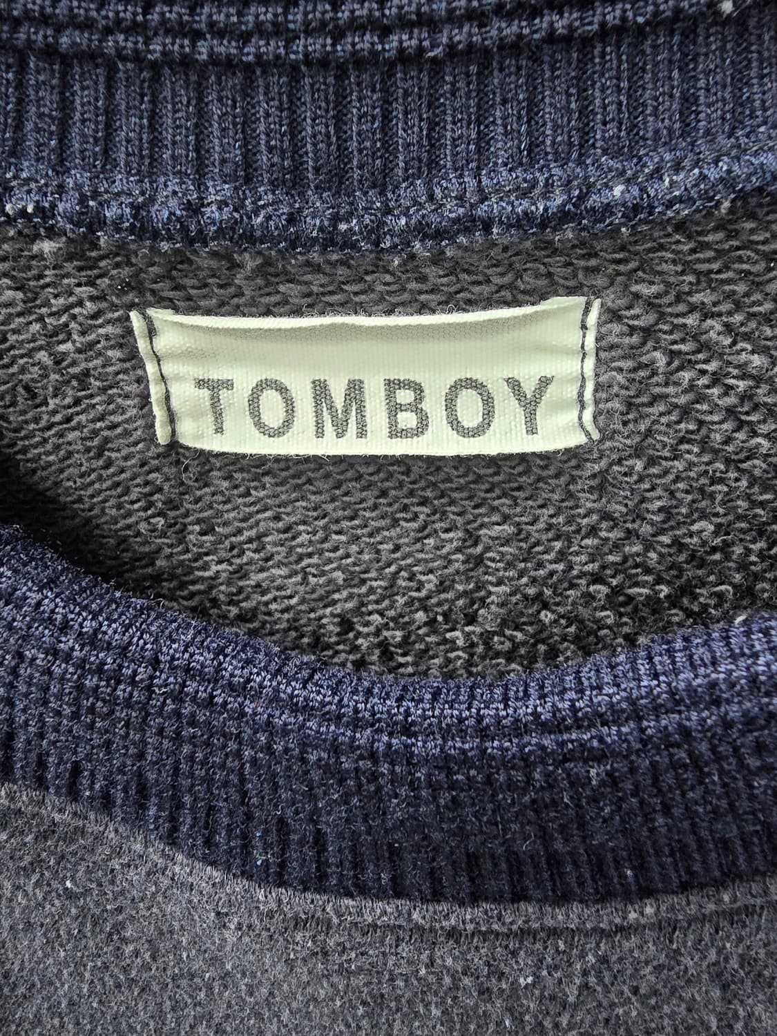 톰보이 네이비 레터링 맨투맨 (1267) 상품이미지3