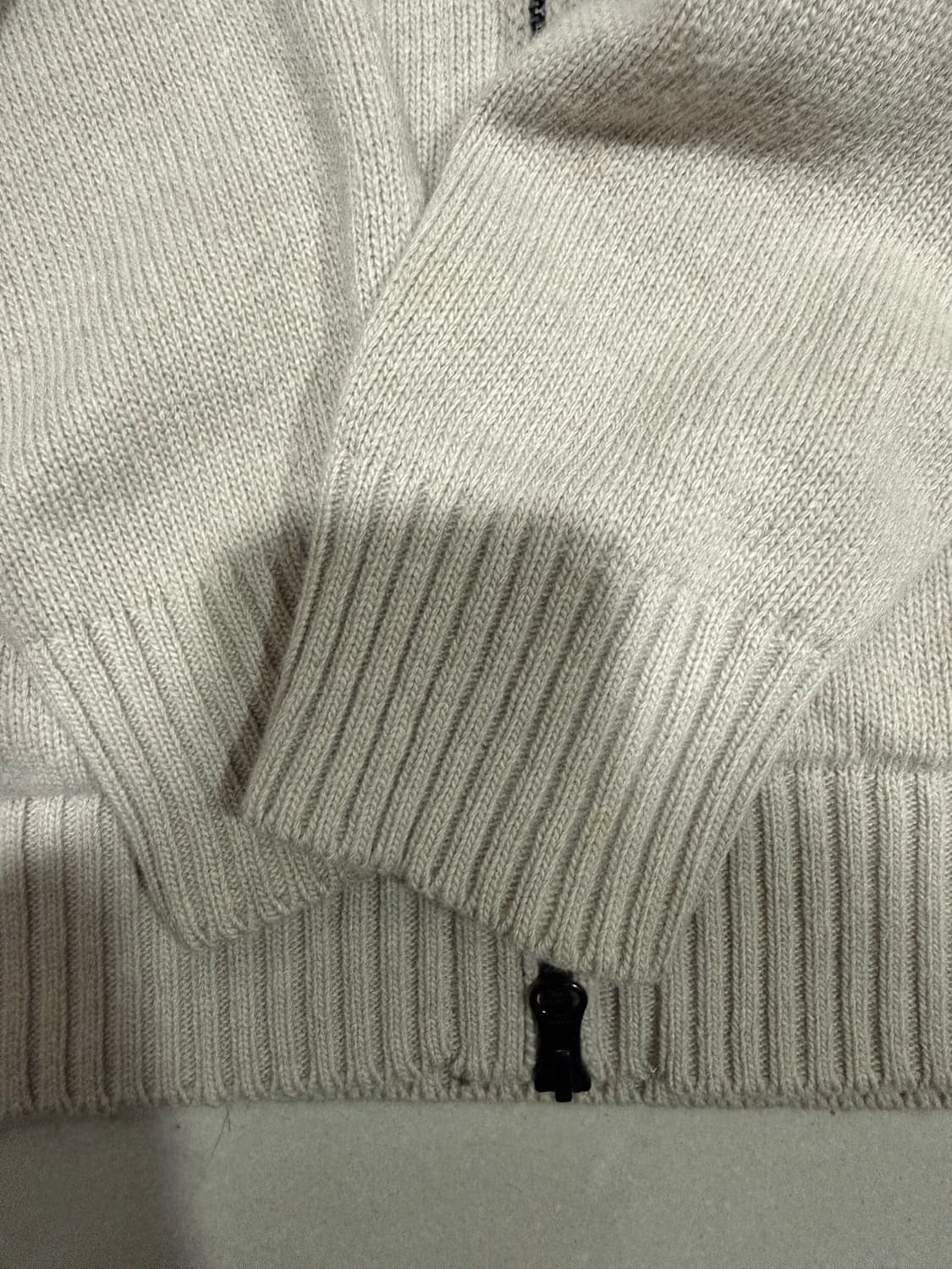 [당일출고,L사이즈] 스톤아일랜드 램스울 니트 후드집업 상품이미지4