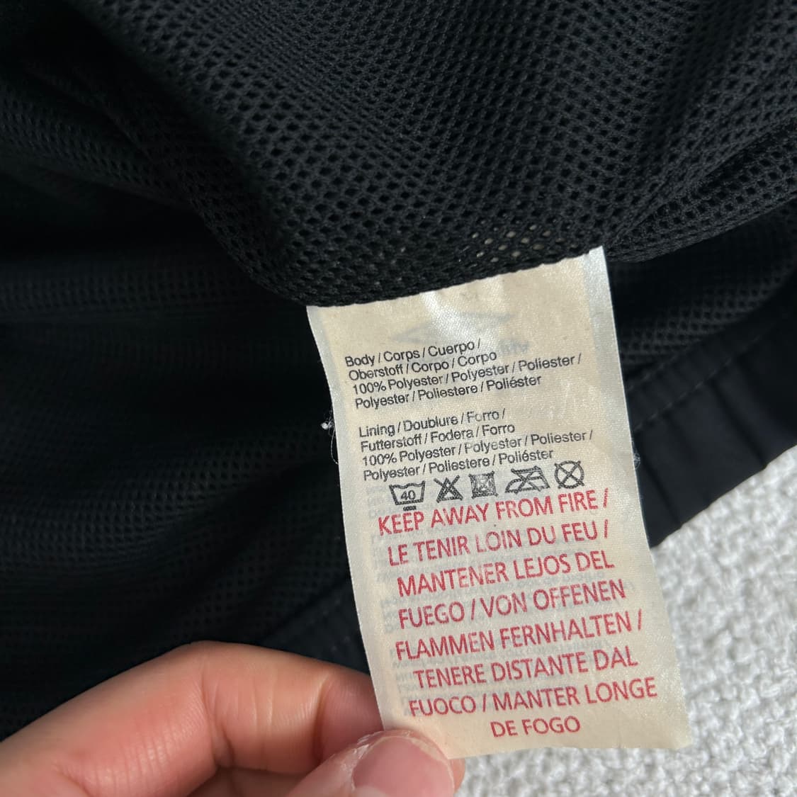 엄브로 블랙 바람막이 점퍼 L 상품이미지4