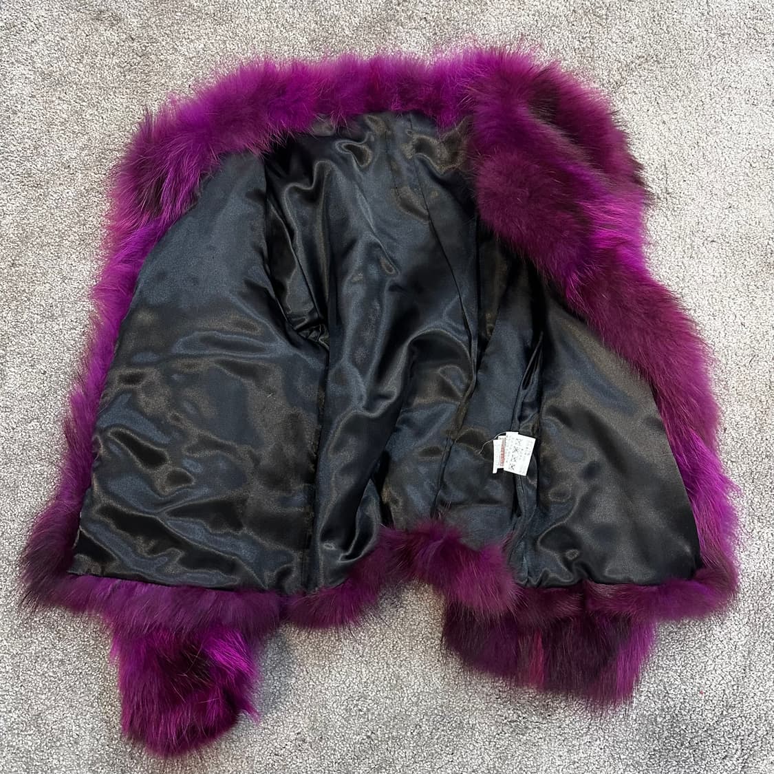 진도 끌레베 마젠타 라쿤 숏 퍼자켓M-L 상품이미지4