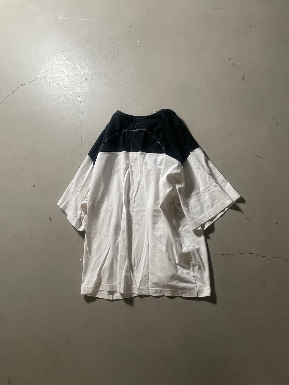네온싸인  Lace-Up Short Sleeve Top 상품이미지3