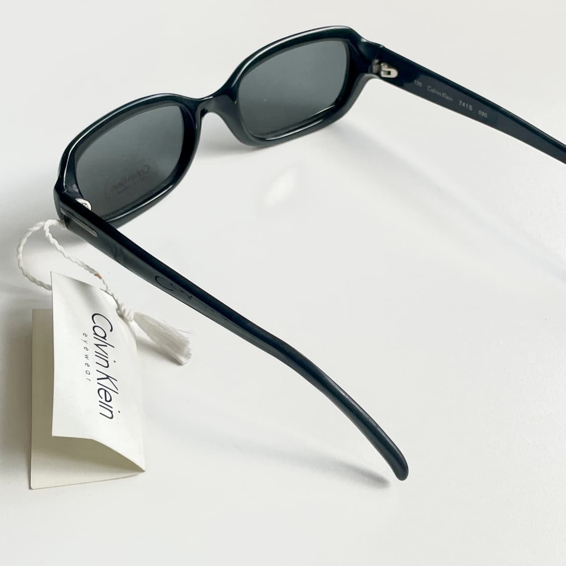 Calcin Klein 캘빈 클라인 사의 빈티지 선글라스 상품이미지3