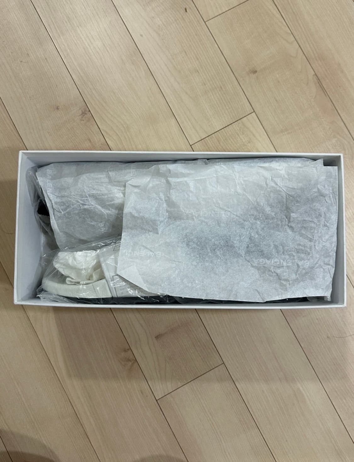 풀박스) 발렌시아가 가죽 샌들 화이트 290-300 (EU 46) 사이즈 상품이미지3