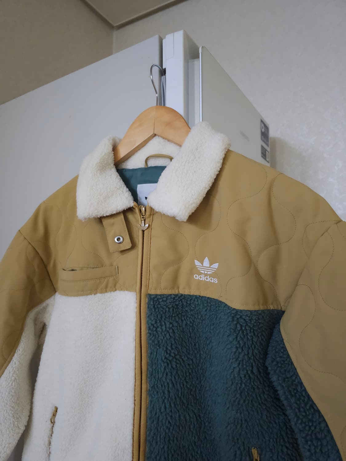 아디다스 여자 쉐르파 퀼팅자켓 상품이미지3