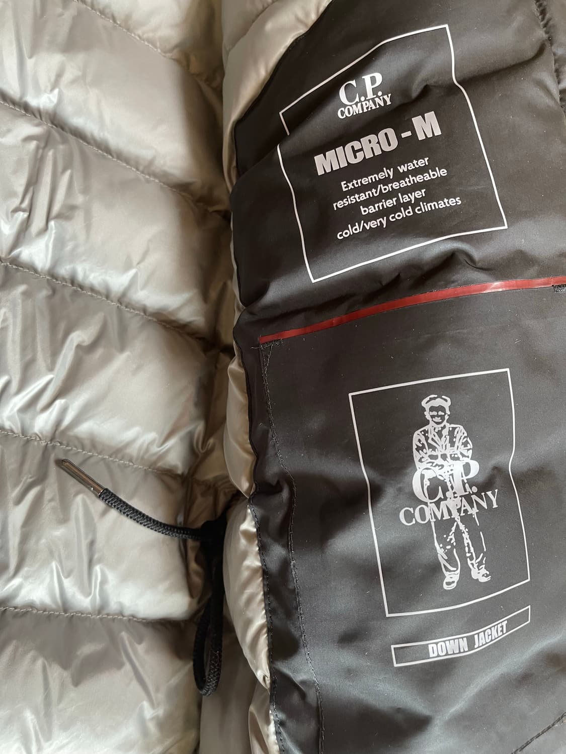 CP컴퍼니 Micro-M 고글 롱 다운 파카 블랙 상품이미지3