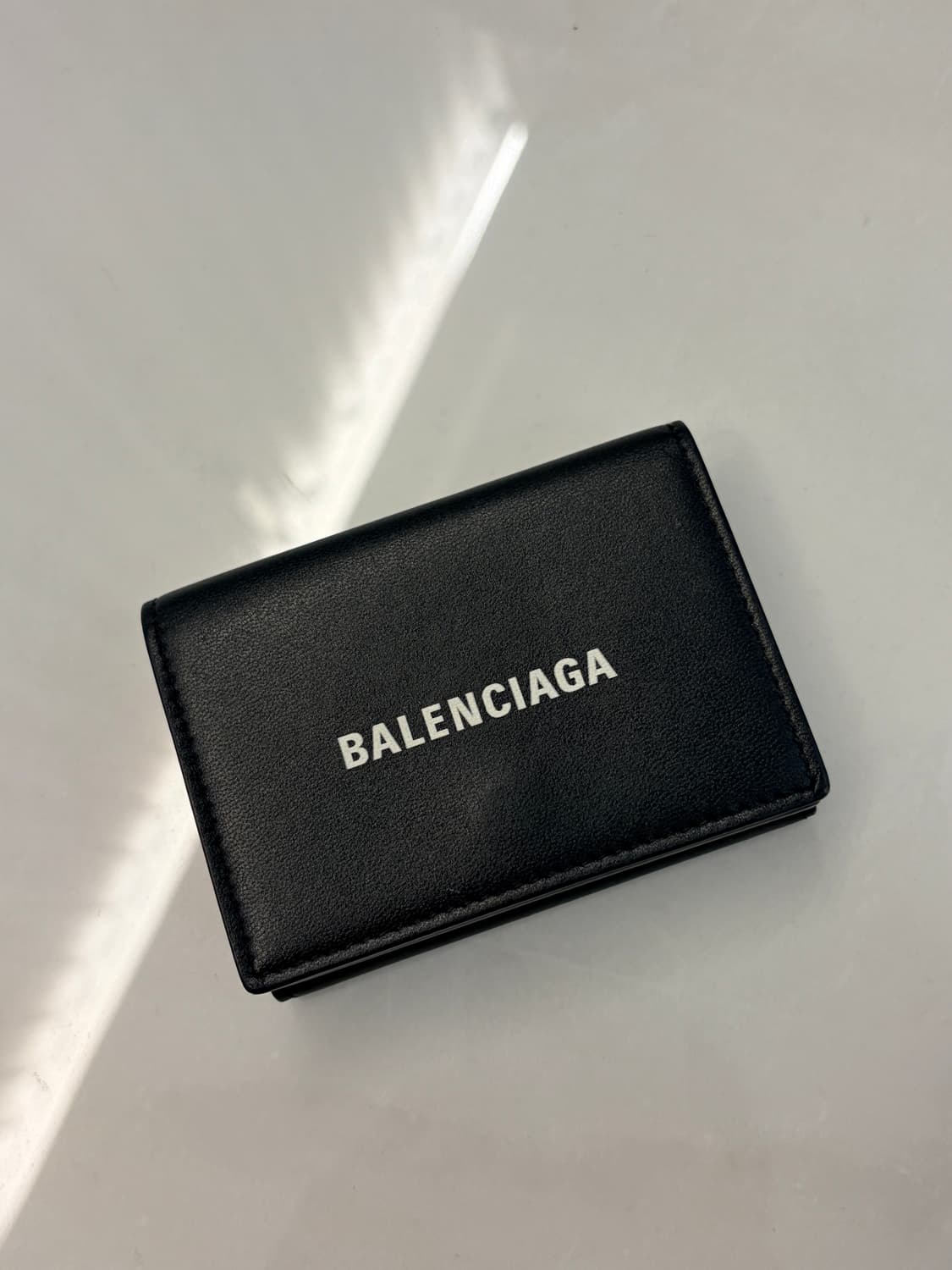 발렌시아가 지갑 상품이미지1