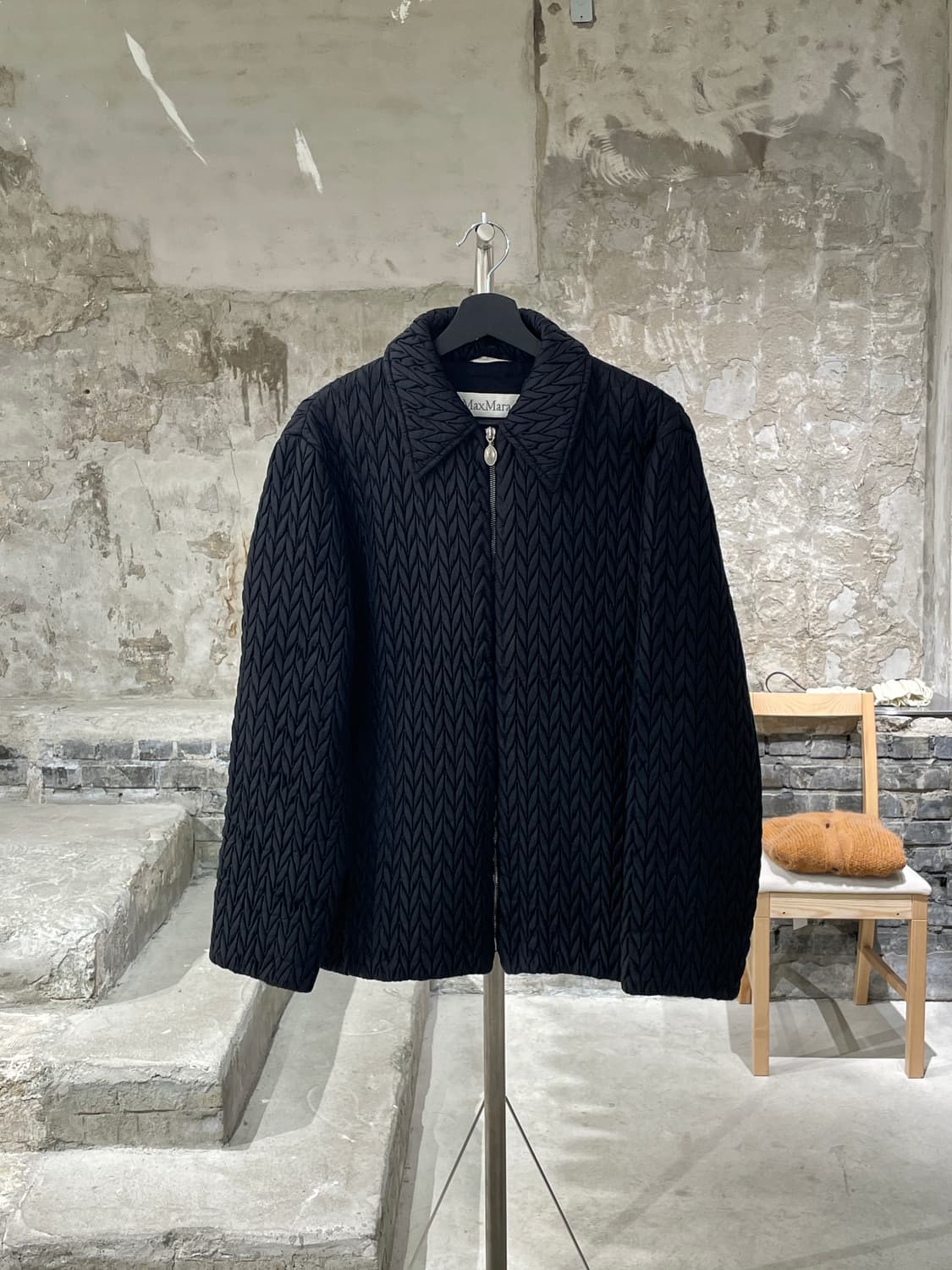 막스마라 블랙 패디 나일론 집업 자켓 상품이미지1