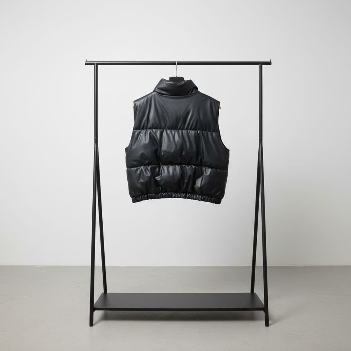 자라 ZARA 페이크레더 패딩 베스트 M 사이즈ㅡ실사입니다 상품이미지3