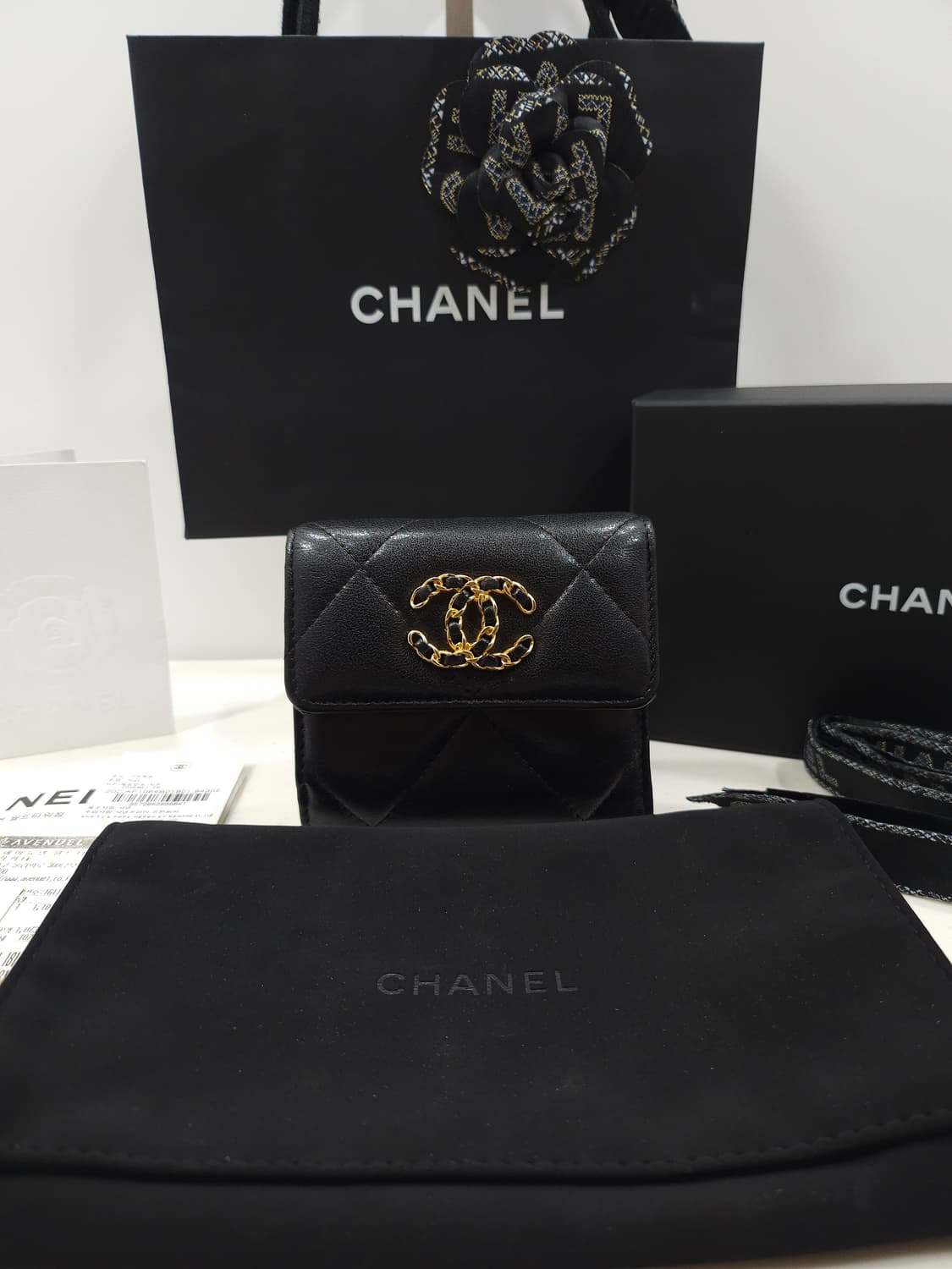 [풀구성] 샤넬 19 스몰 플랩 지갑  상품이미지1