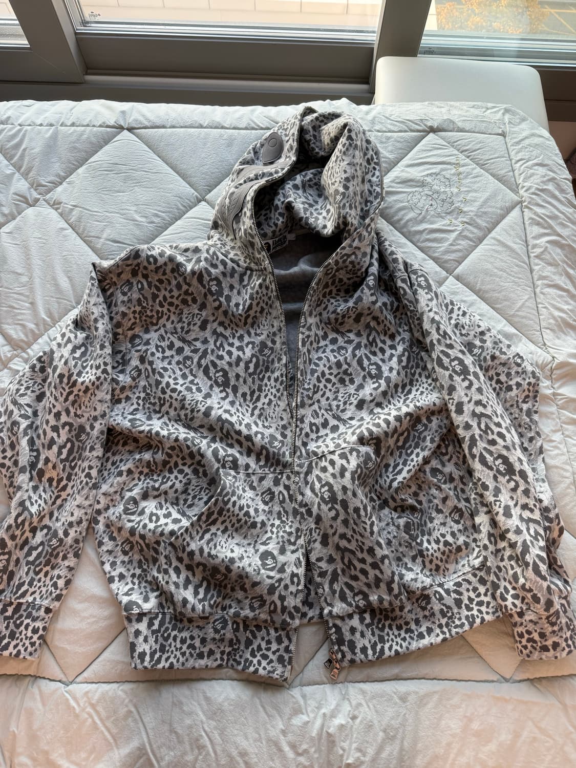 베이프 와일드 레오파드 패턴 샤크 릴렉스드 핏 풀 집후드 그레이 L 상품이미지2