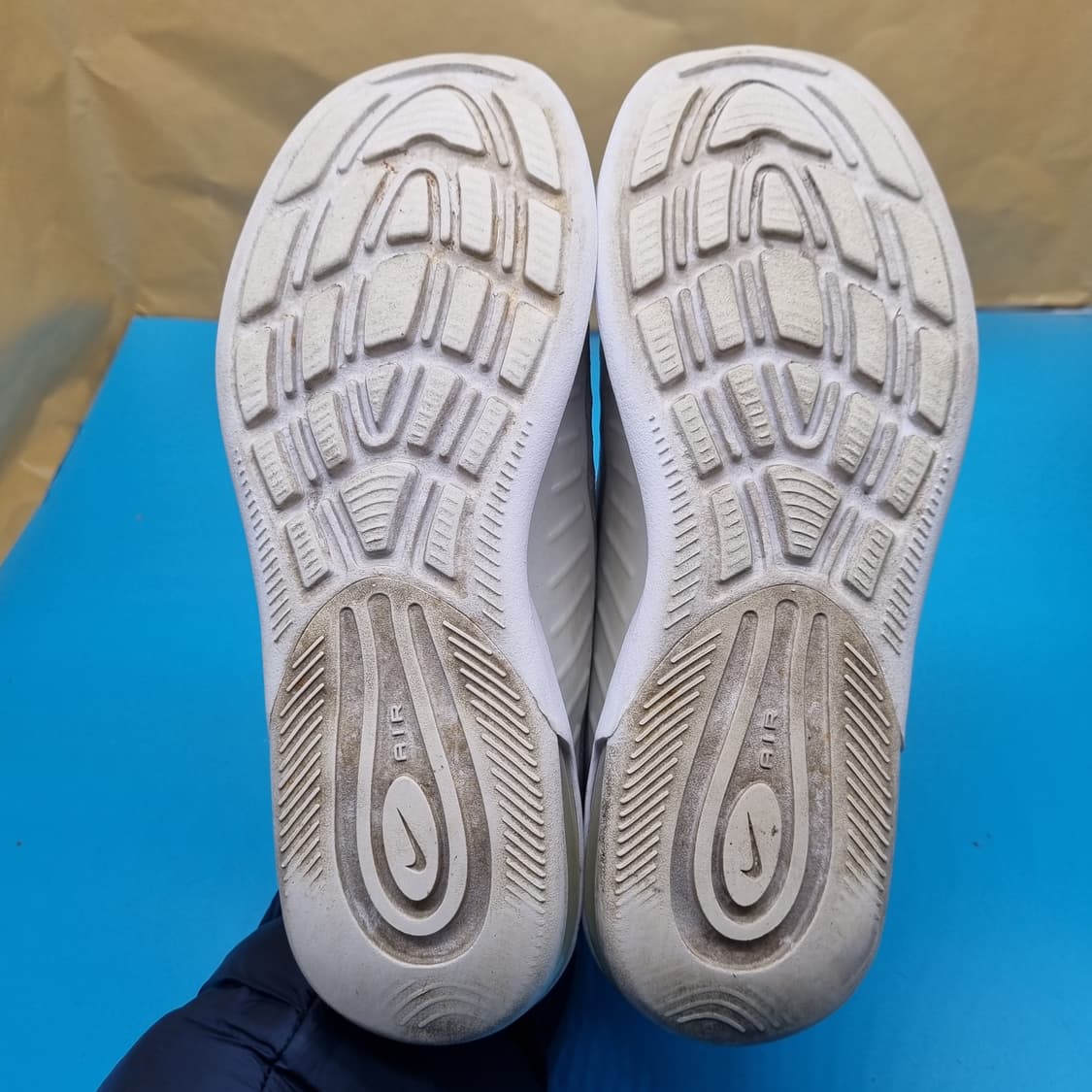 나이키 에어맥스 엑시스 그레이 운동화230 상품이미지3