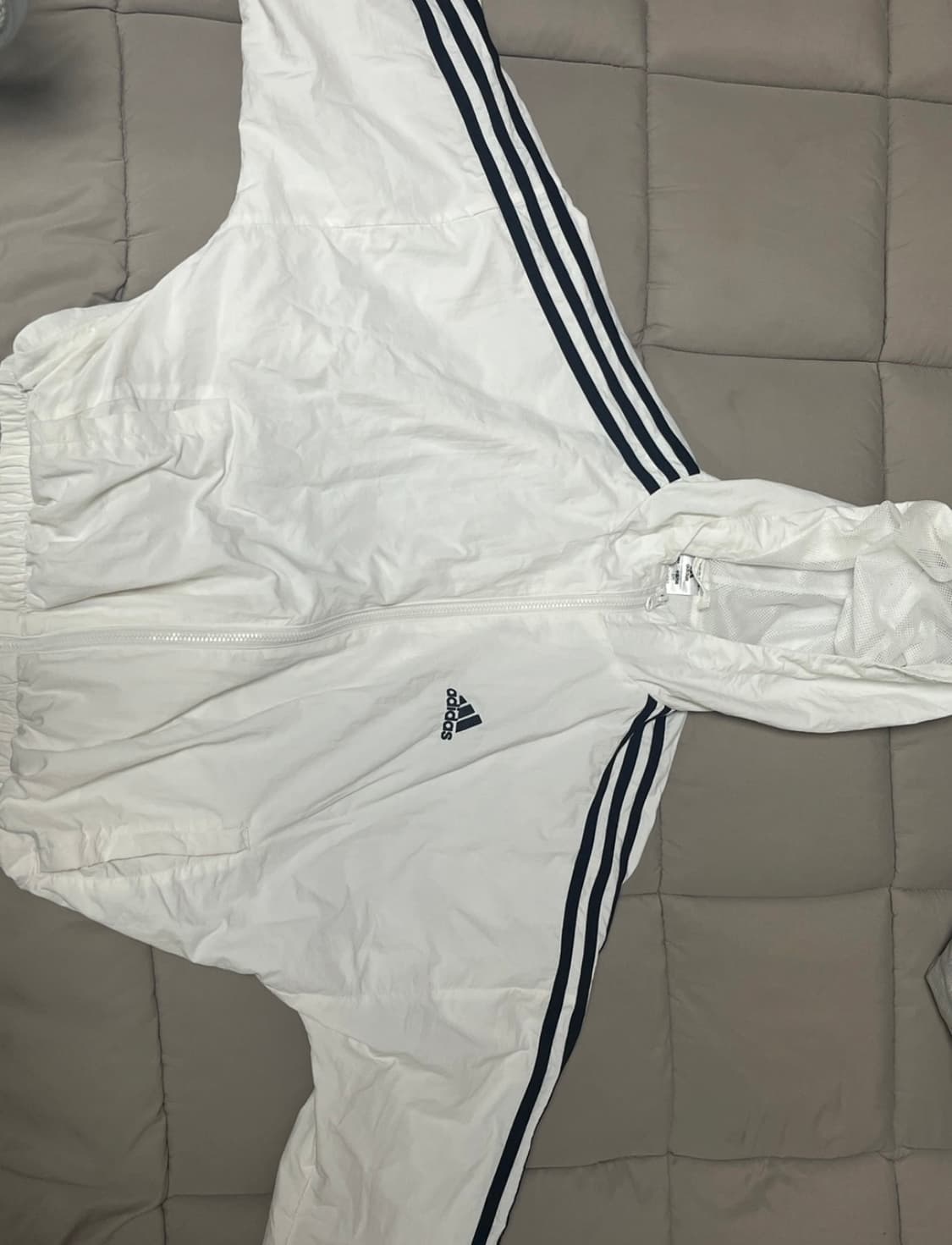 Adidas 크롭 바람막이 상품이미지2