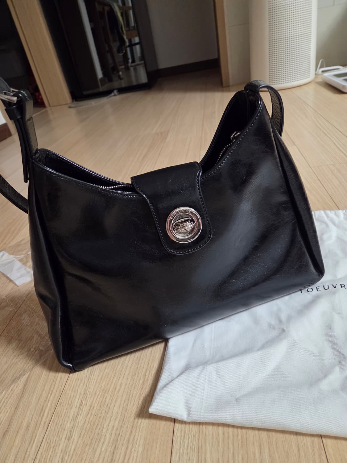 루에브르 삭드 퐁텐느 라지블랙 판매(3회 사용) 상품이미지1