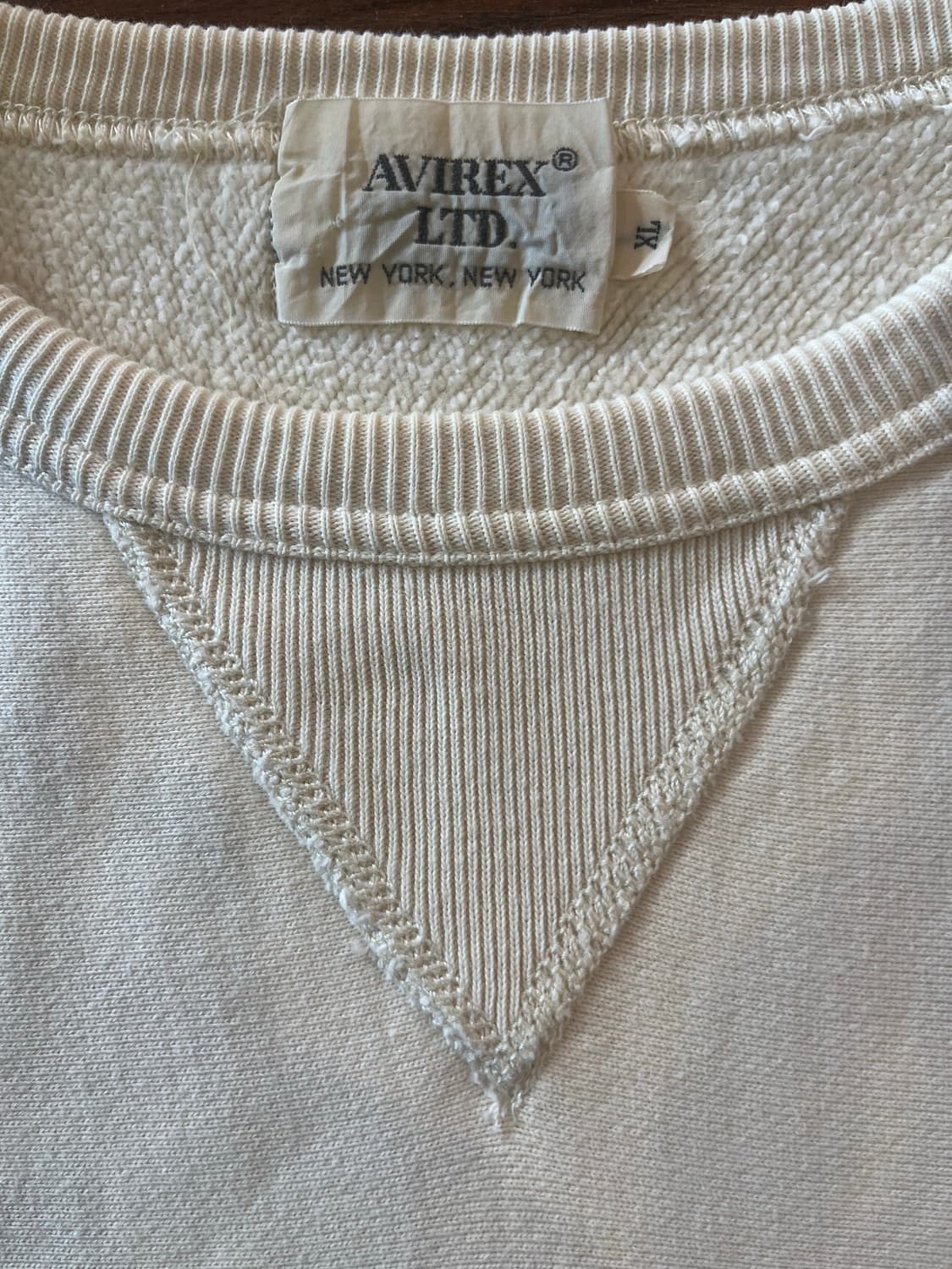 아비렉스 90's 드래곤 프린트 맨투맨 상품이미지3