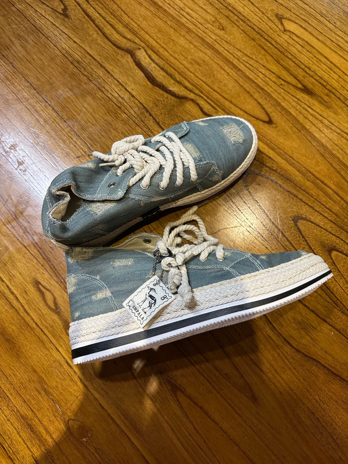 새상품) 임팔라 데님 하이탑 스니커즈 44사이즈 / 280 상품이미지2