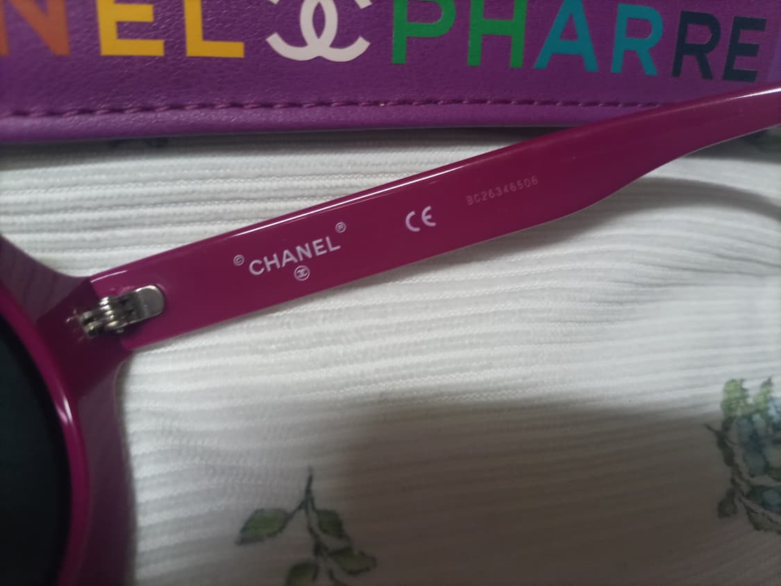 정품 샤넬×퍼렐 보라색 선글라스 상품이미지5