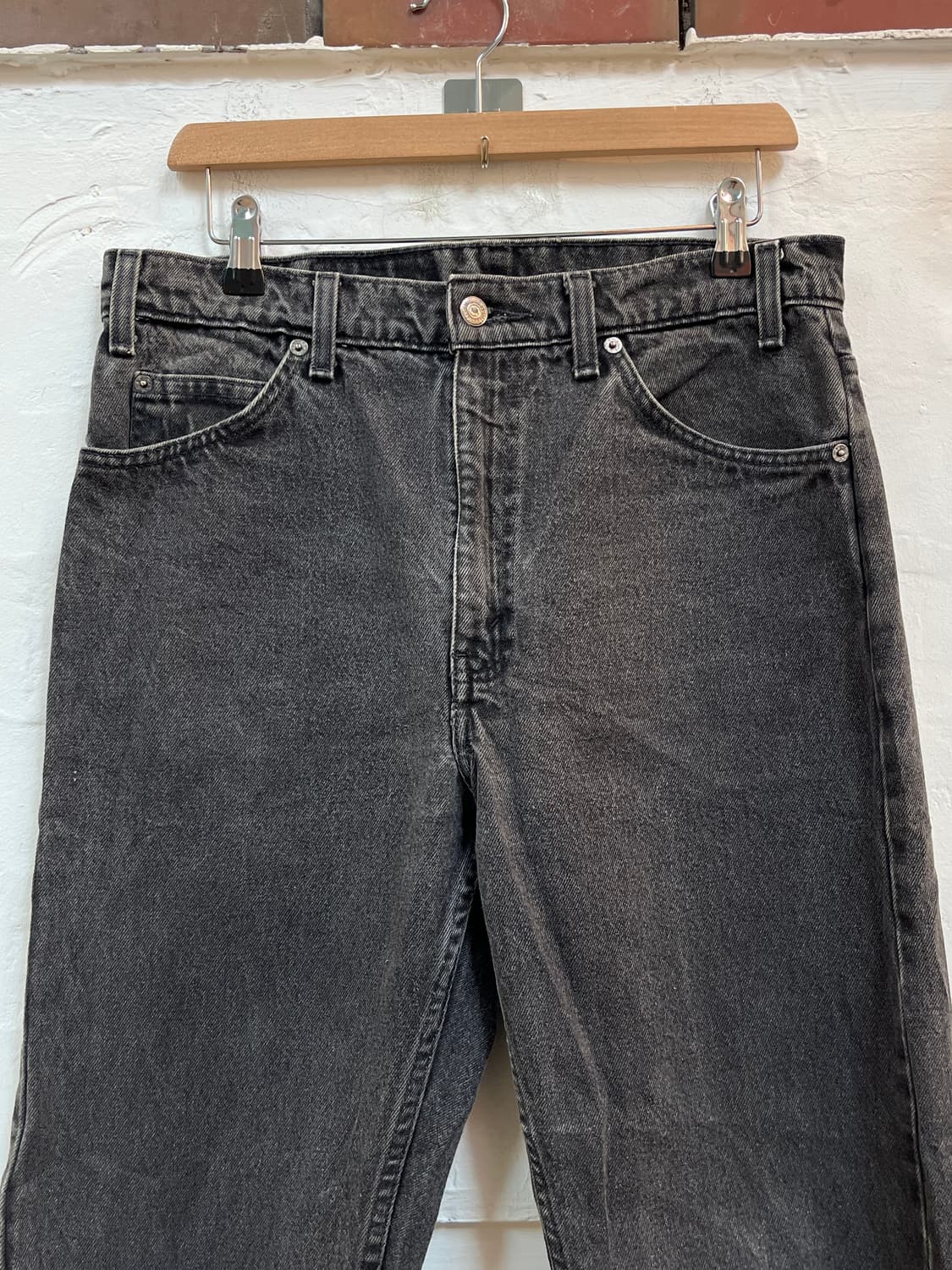 Levis 505 오렌지탭 레귤러 스트레이트 블랙 데님 진 34x30 상품이미지2